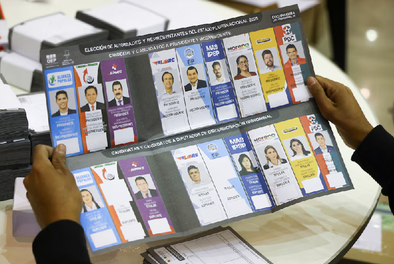 Bolivia vota en unas elecciones que podrían marcar el fin de dos décadas de dominio del MAS
