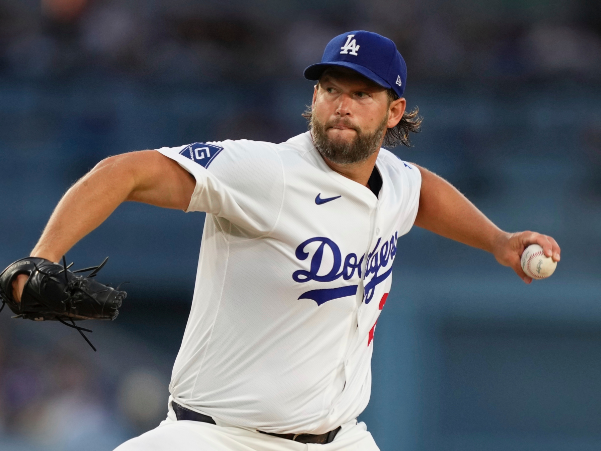 Clayton Kershaw venció a Scherzer en duelo de HoF