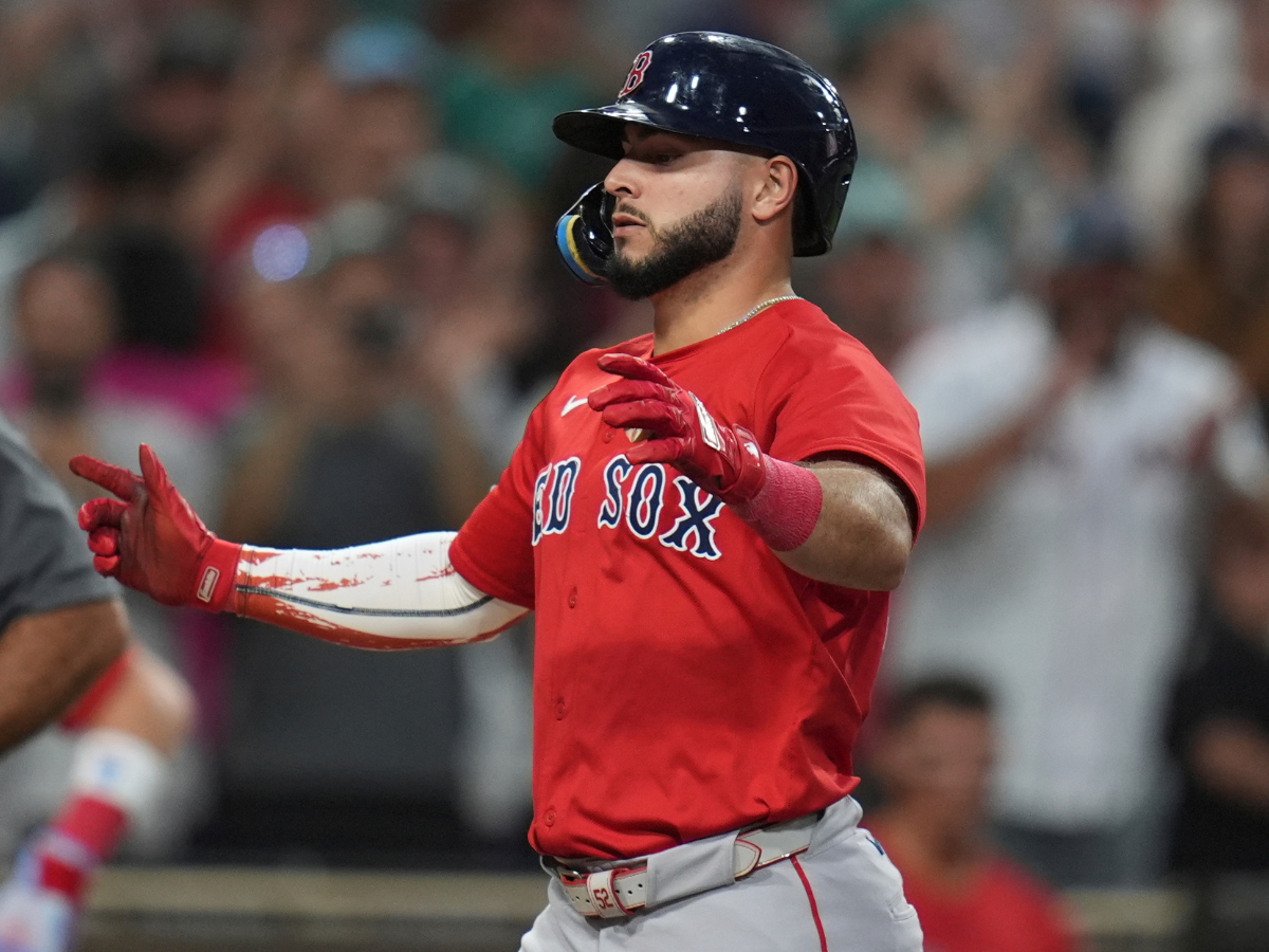 Jonrón de Wilyer Abreu guió triunfo de Boston sobre Padres