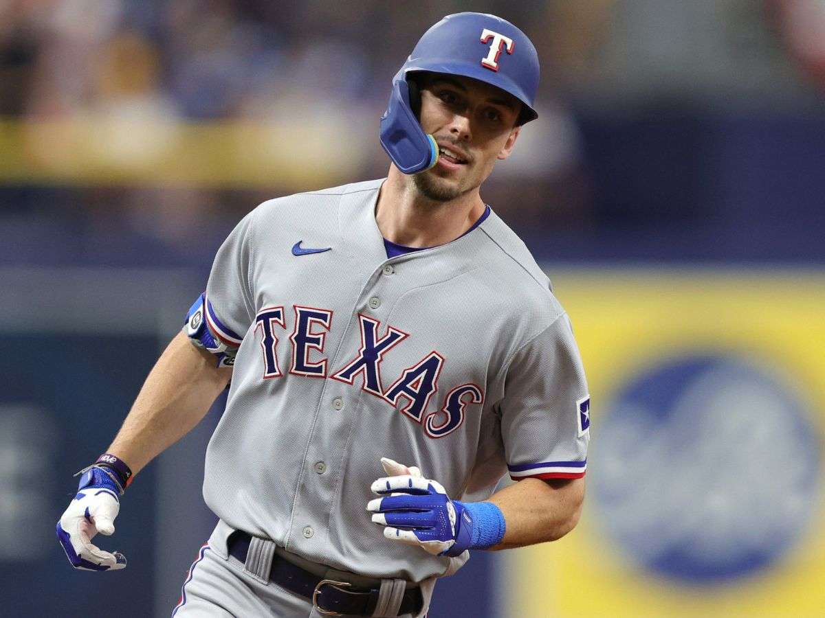 Rangers de Texas ponen el lista de lesionados a Evan Carter