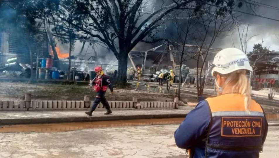 Incendio de gran magnitud en Carabobo dejó dos fallecidos