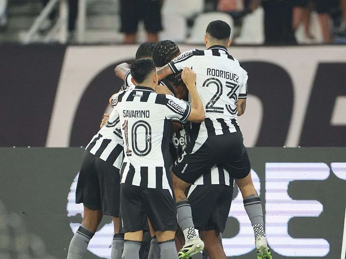 Savarino fue estelar en la goleada del Botafogo