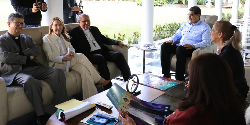 Nicolas Maduro se reunió con arzobispo de Caracas para los preparativos de la canonización de Hernández y Rendiles