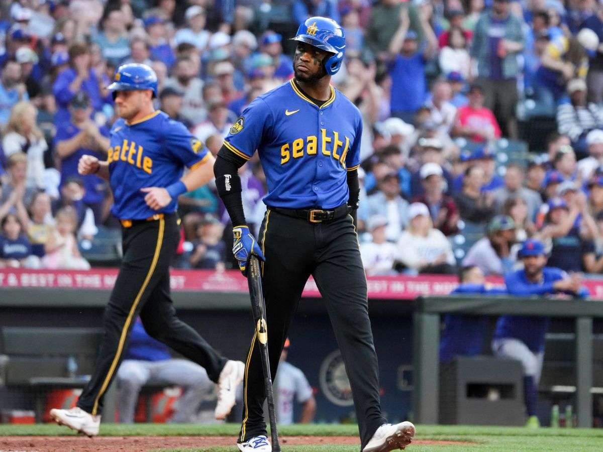 Marineros activan a Víctor Robles de la lista de lesionados