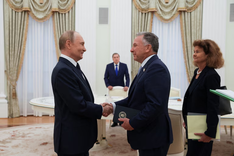 El enviado especial de Donald Trump se reúne con Putin en Moscú para negociar un cese inmediato de la invasión a Ucrania