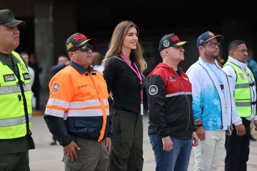 Arriban al país 200 connacionales procedentes de Estados Unidos