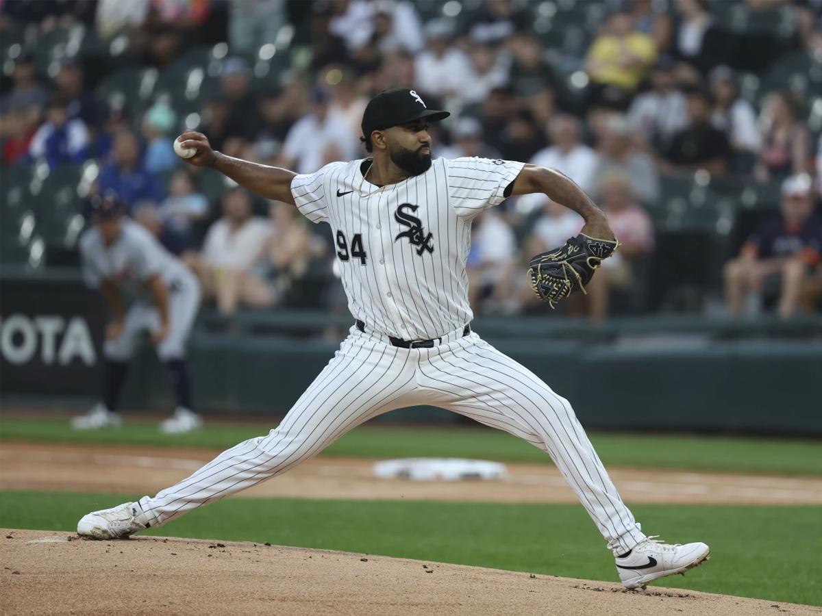 Yoendrys Gómez ganó en su primera apertura en MLB