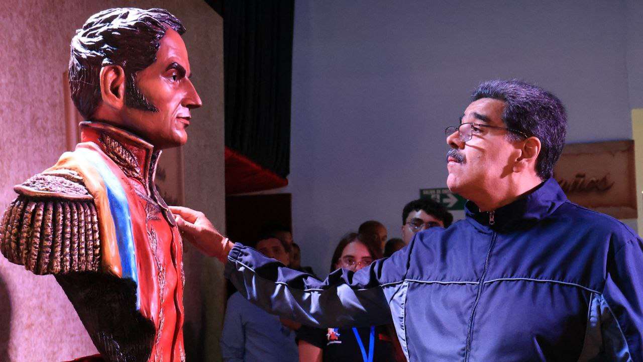 Presidente Maduro visita Expo Simón: De niño a Libertador (+Fotos)