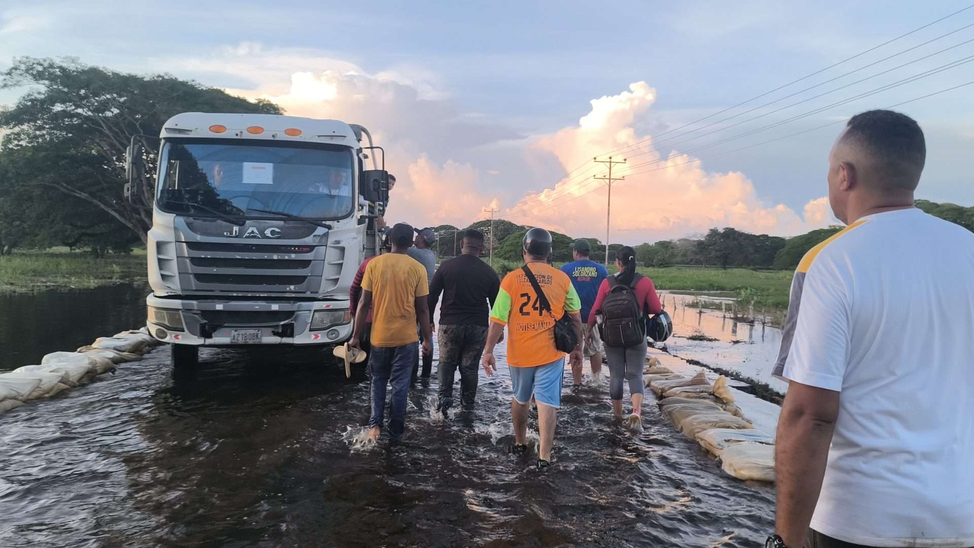 Reabren el paso que conecta Biruaca con los estados Bolívar y Amazonas