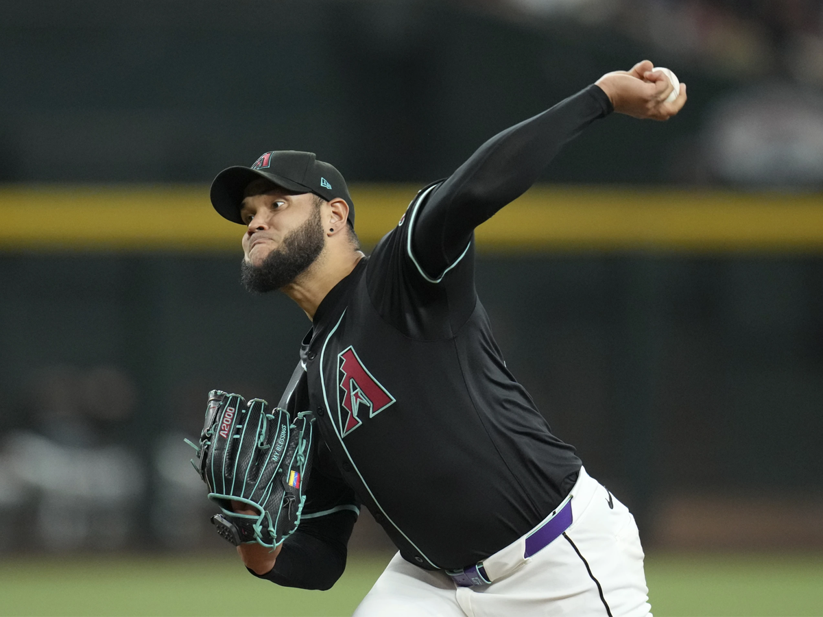 Eduardo Rodríguez ganó duelo criollo 124