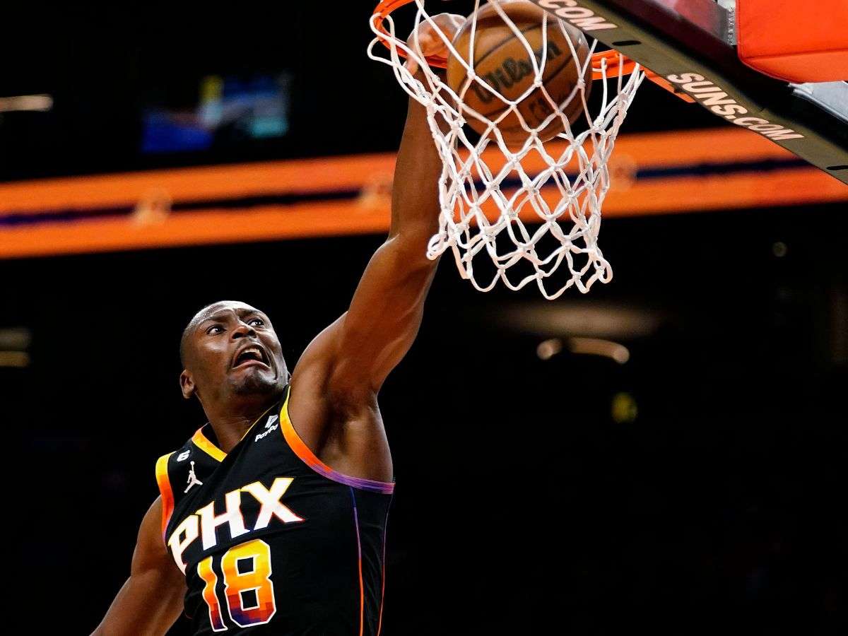 Bismack Biyombo regresa a los Spurs de San Antonio
