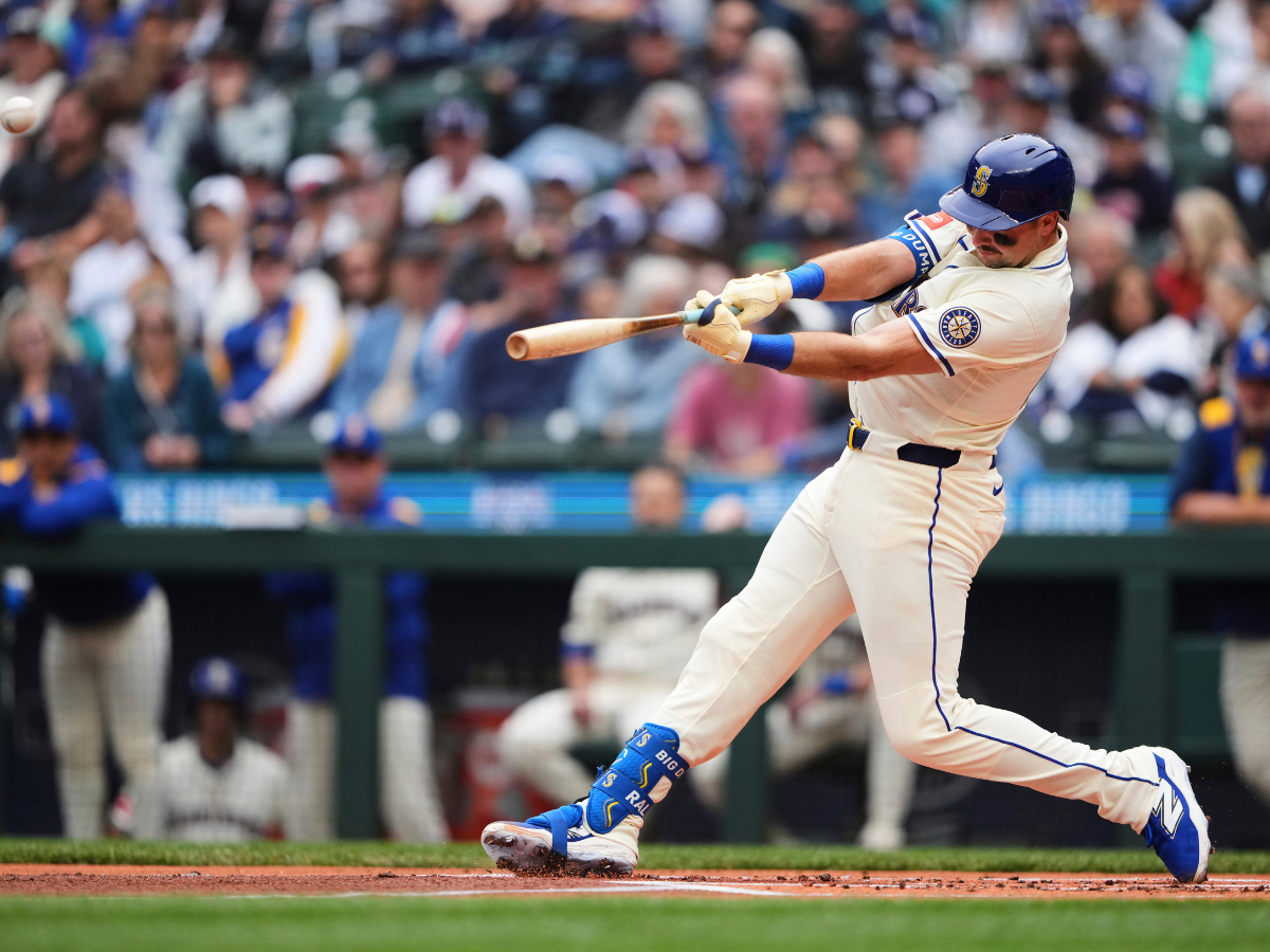 Cal Raleigh iguala marca de Mickey Mantle