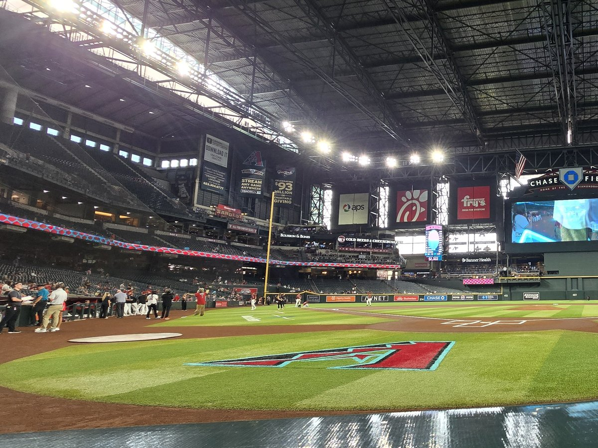 Firman proyecto de ley para renovar el Chase Field de Arizona