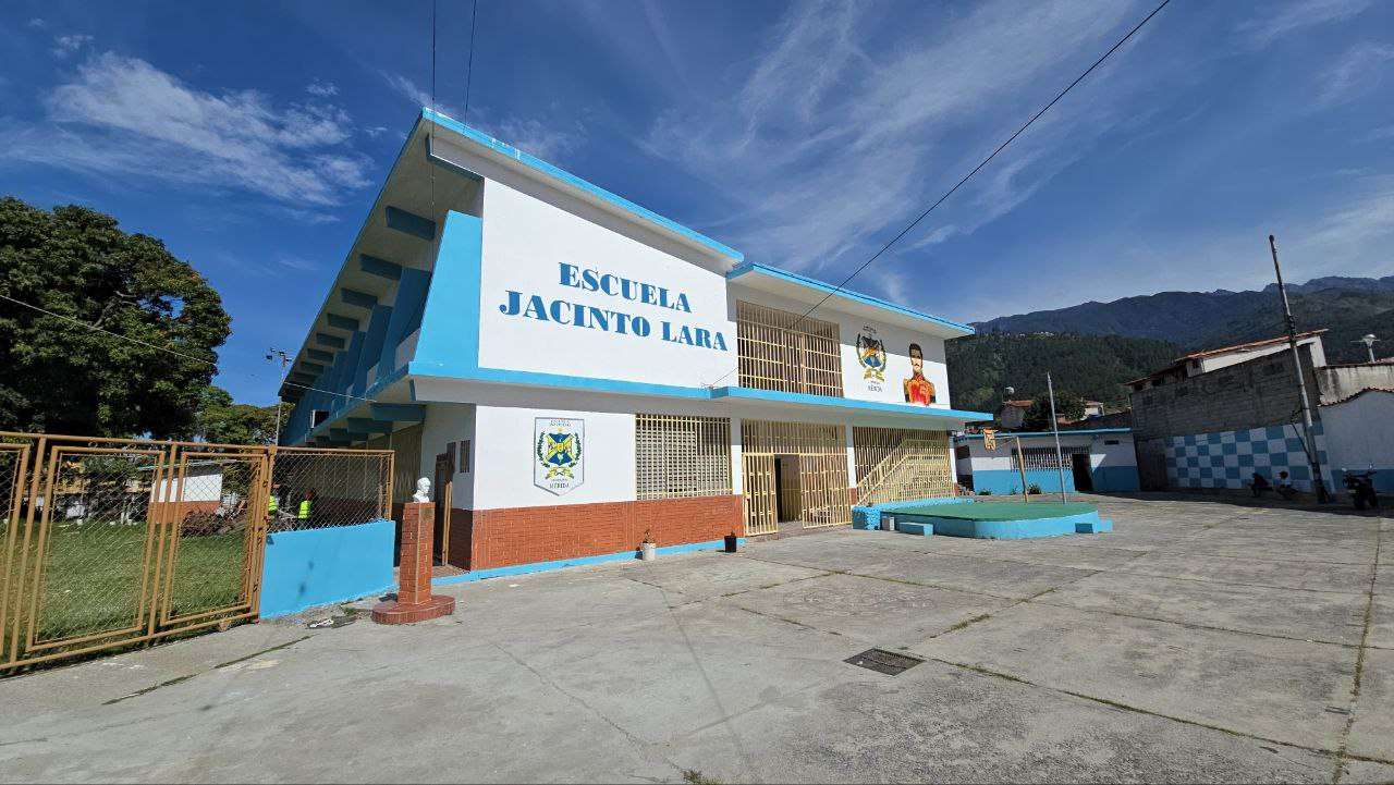 Rehabilitan 6 escuelas en Mérida en beneficio de más de mil estudiantes