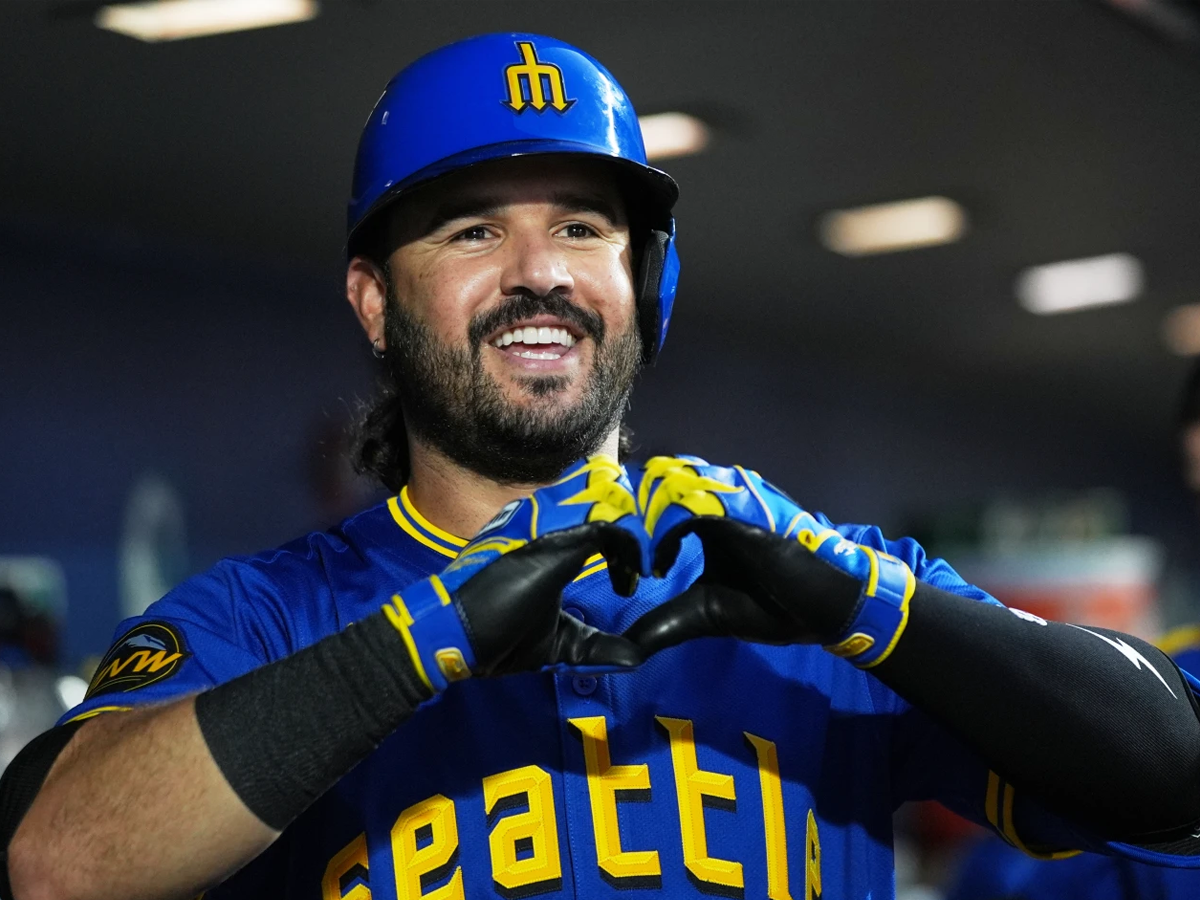Eugenio empata su marca de HR y se acerca a la historia