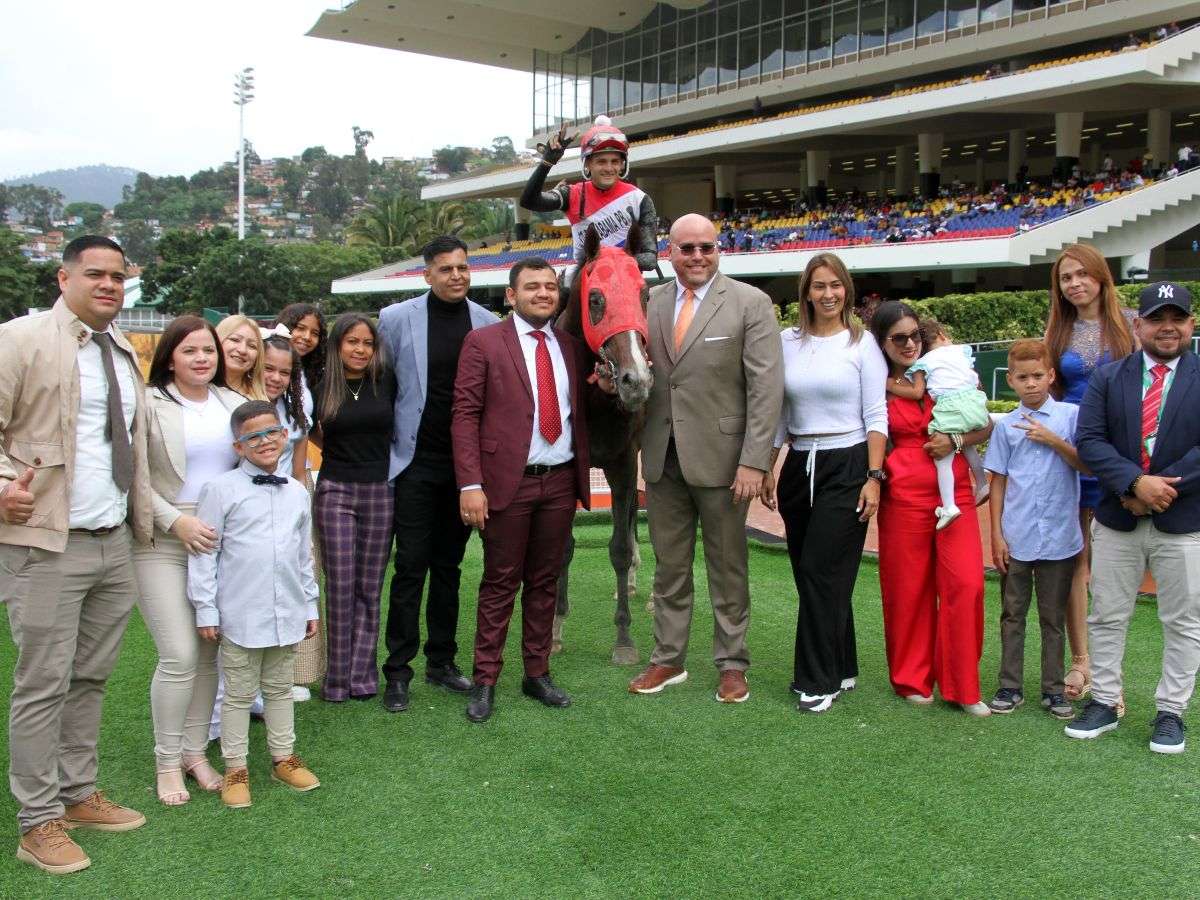 Se devoró la pista Gran Alabama y ganó al final