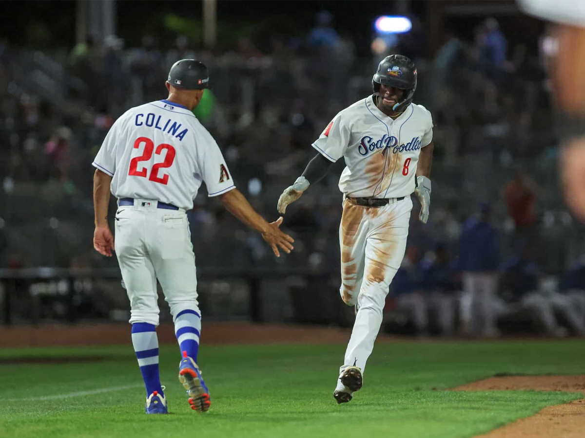 Javier Colina, Manager del Año de Dbacks en las Menores