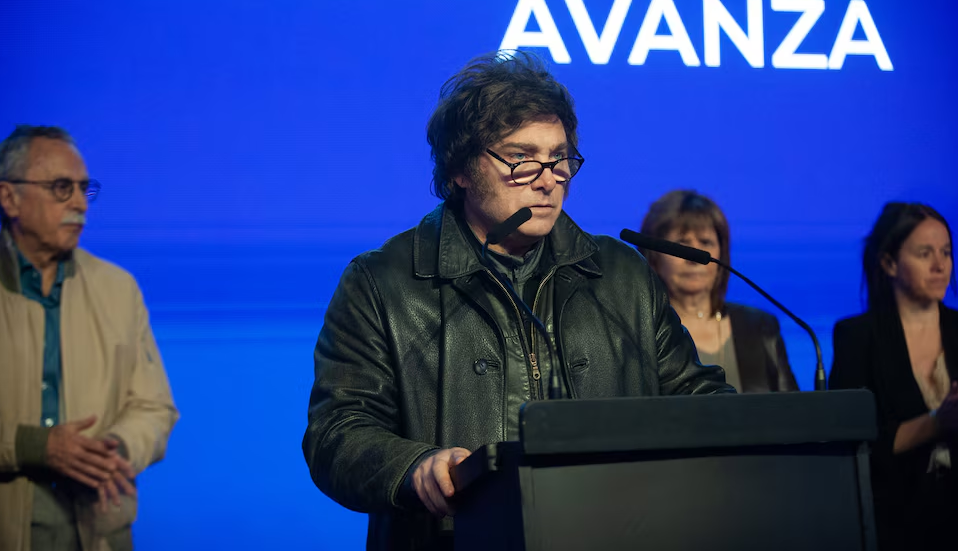 Javier Milei sufrió su primera gran derrota electoral que abre un escenario de incertidumbre de cara a octubre