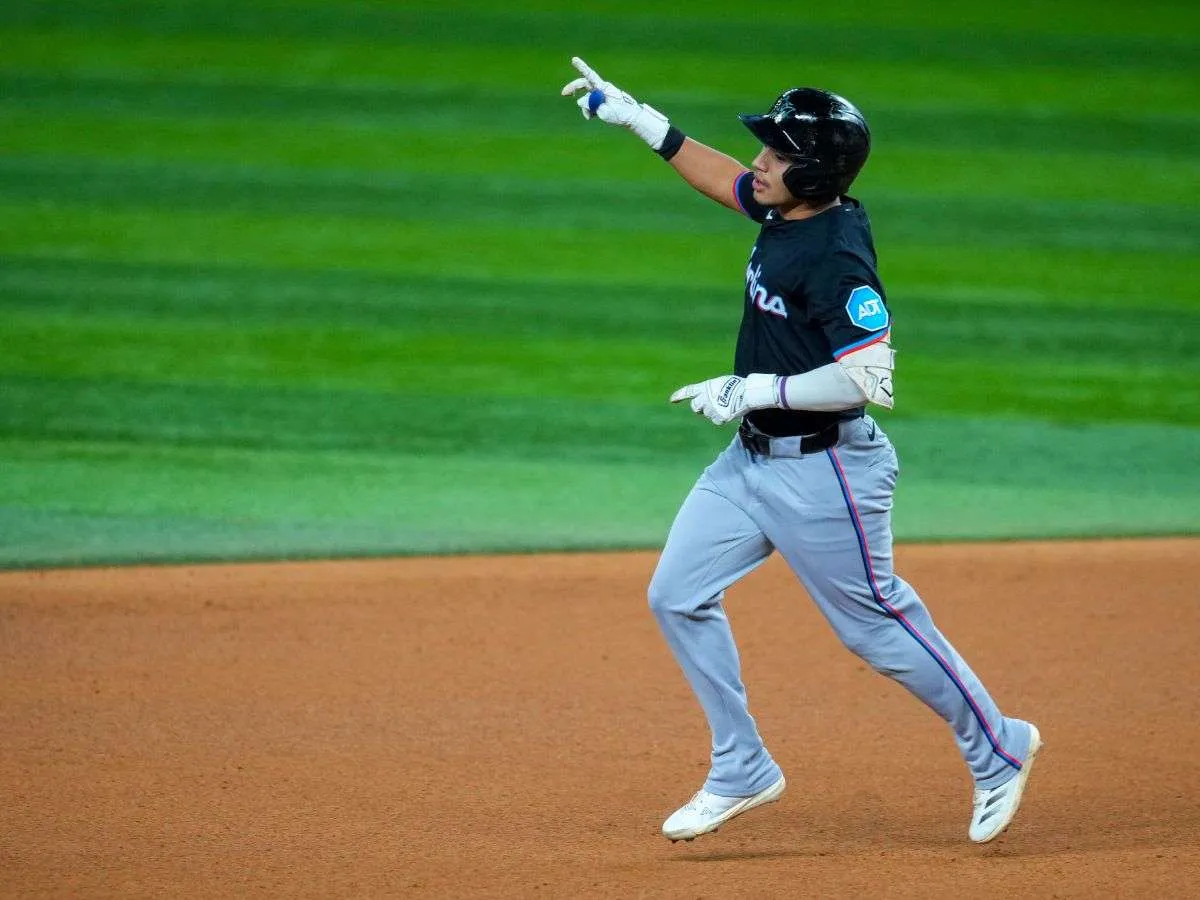 Javier Sanoja aportó en triunfo de Marlins