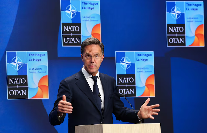 El secretario general de la OTAN dijo que se defenderá 'cada centímetro de territorio' de Polonia tras la incursión de drones rusos