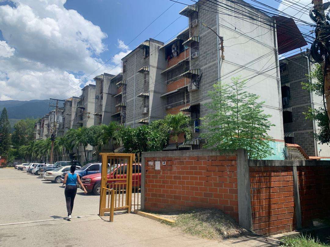 En Guatire piden decretar emergencia tras colapso de estructura