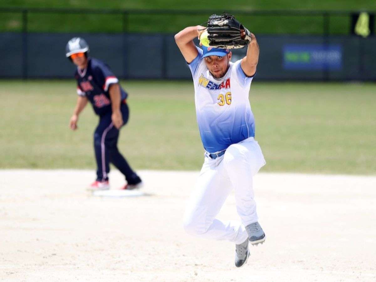 Softbol masculino busca cupo al Mundial sub-23