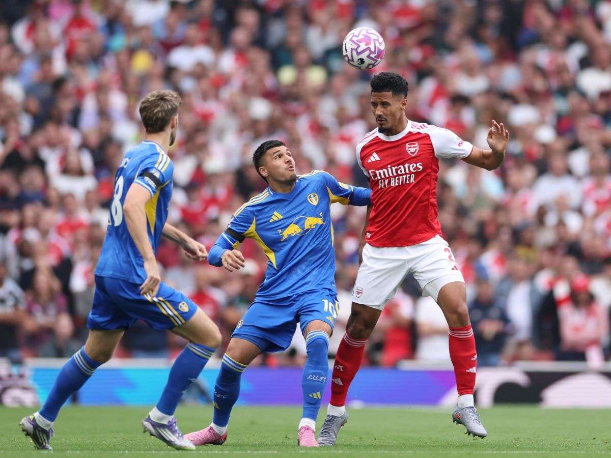 William Saliba renueva con el Arsenal hasta 2030