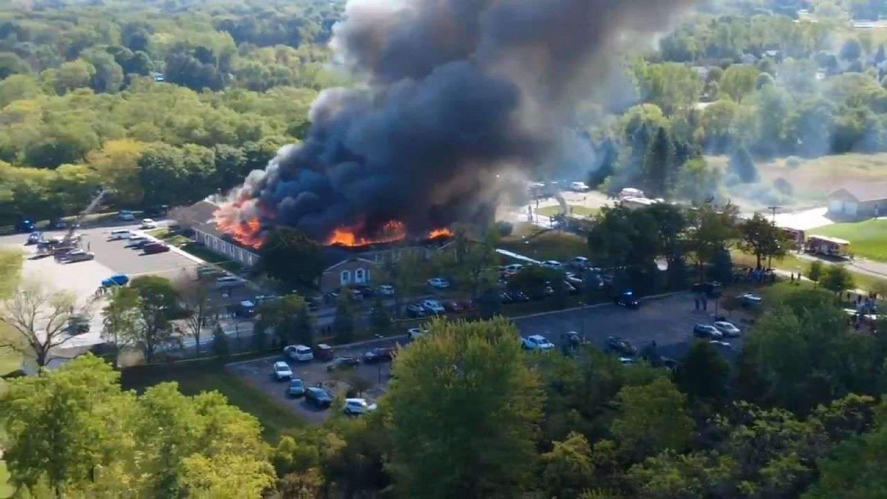 Tiroteo e incendio deja múltiples víctimas en Michigan