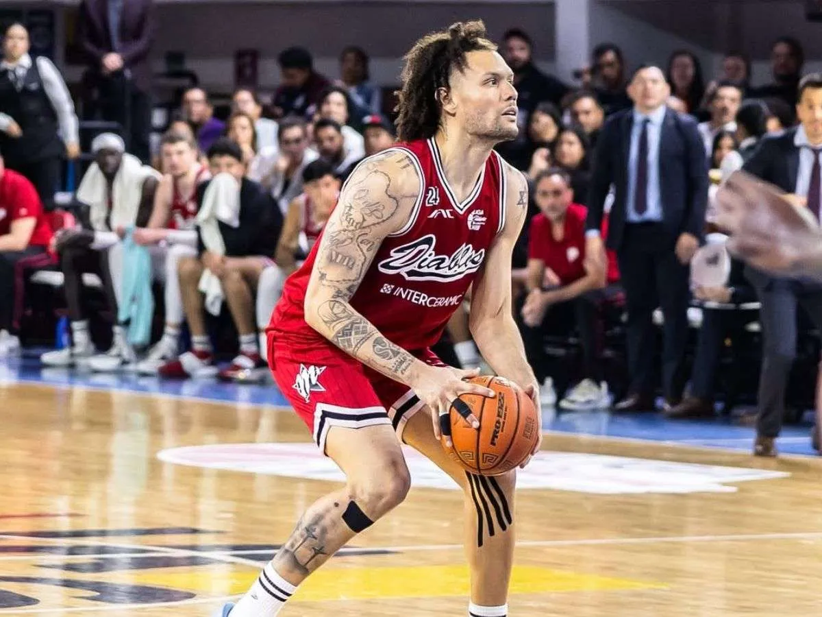 Michael Carrera vuelve a ser MVP en México