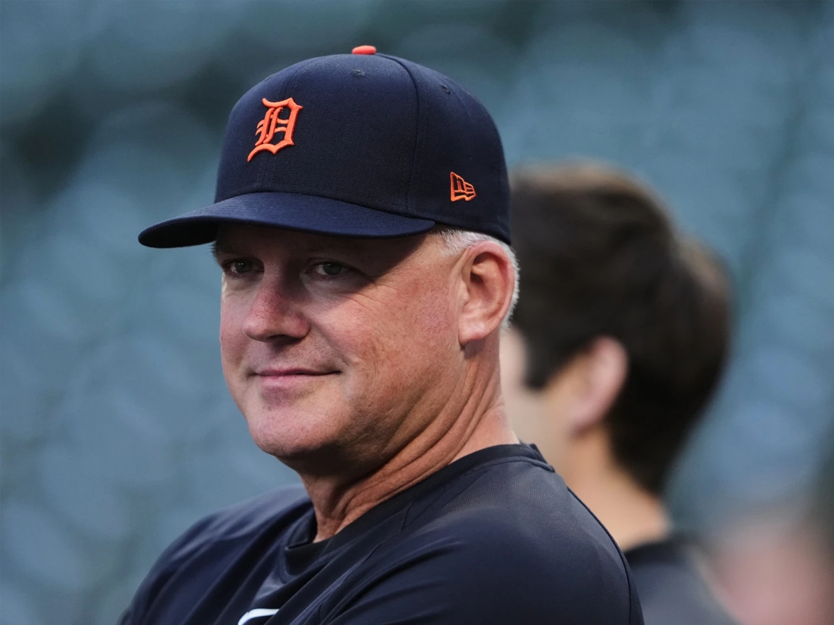 Tigres de Detroit extienden contrato de A.J. Hinch