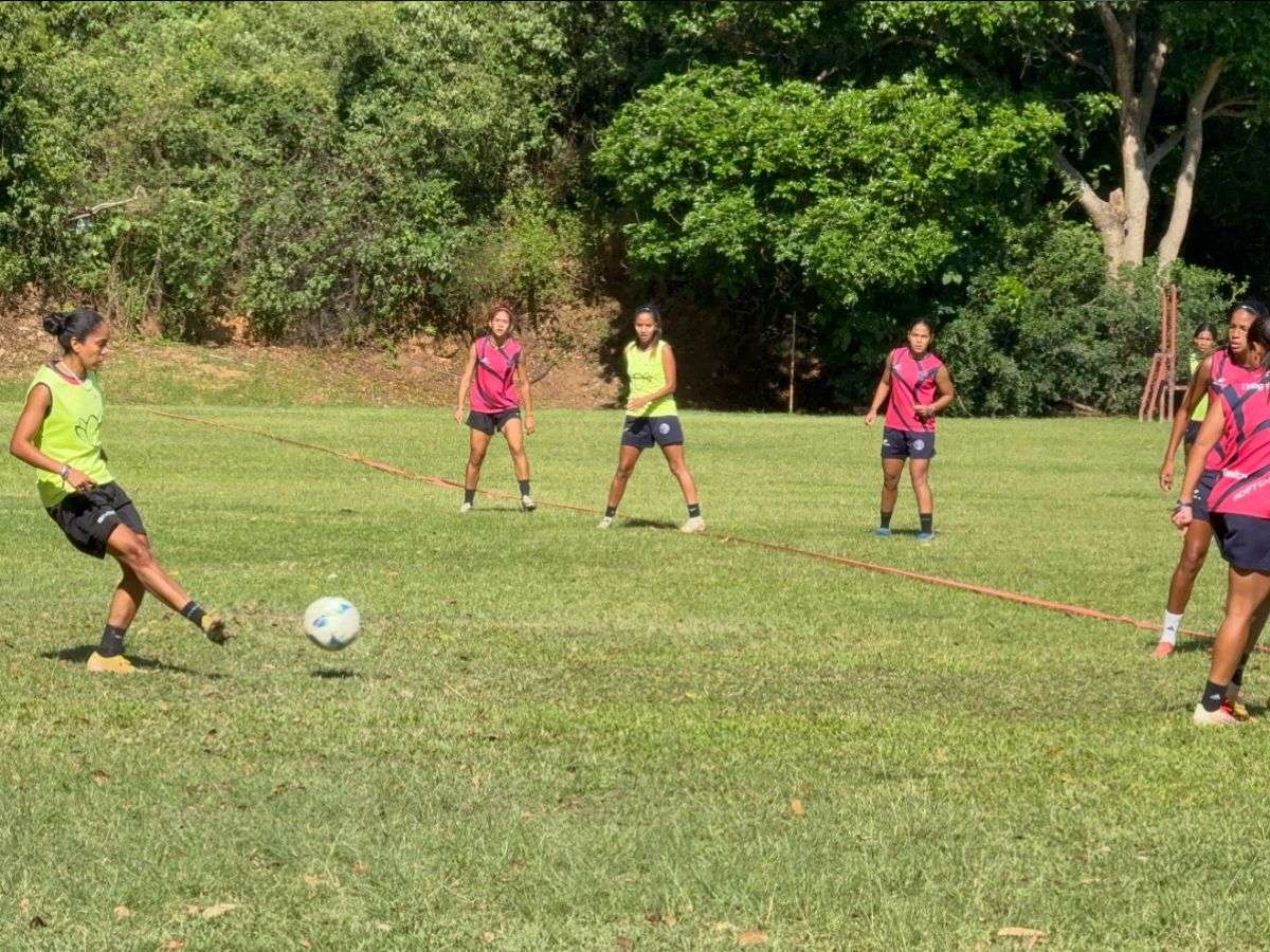 Adiffem inicia su camino en la Libertadores Femenina