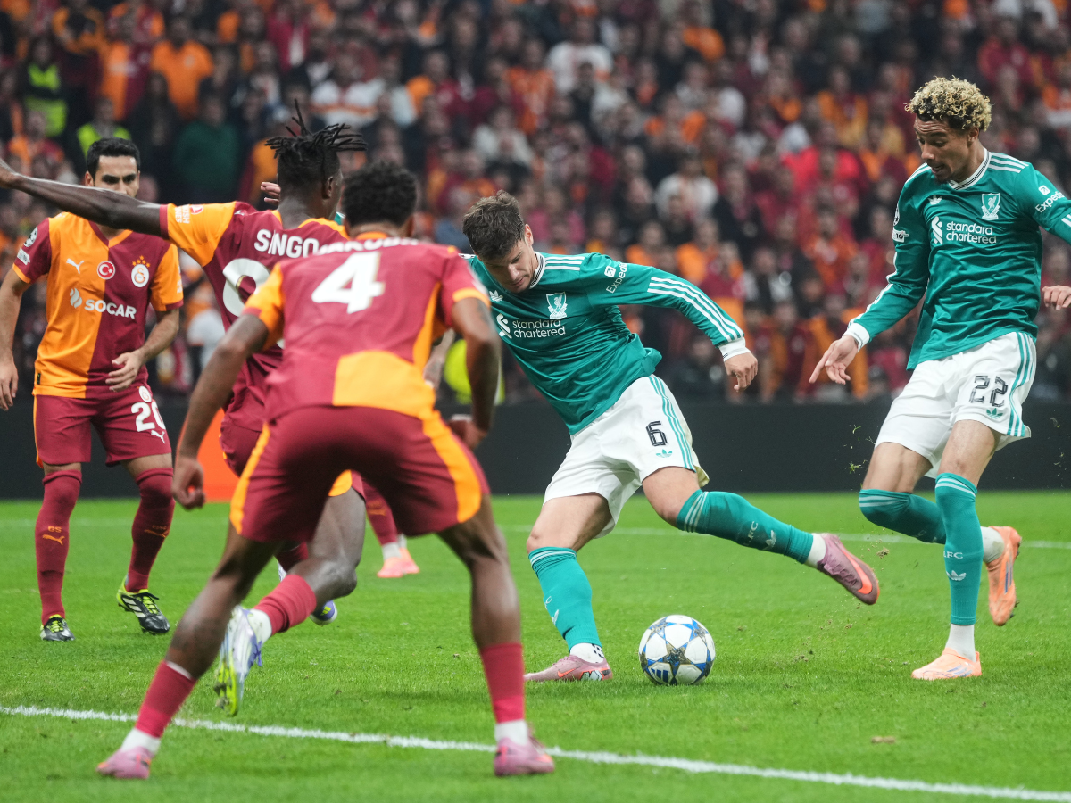 Galatasaray sorprendió al Liverpool en la Champions