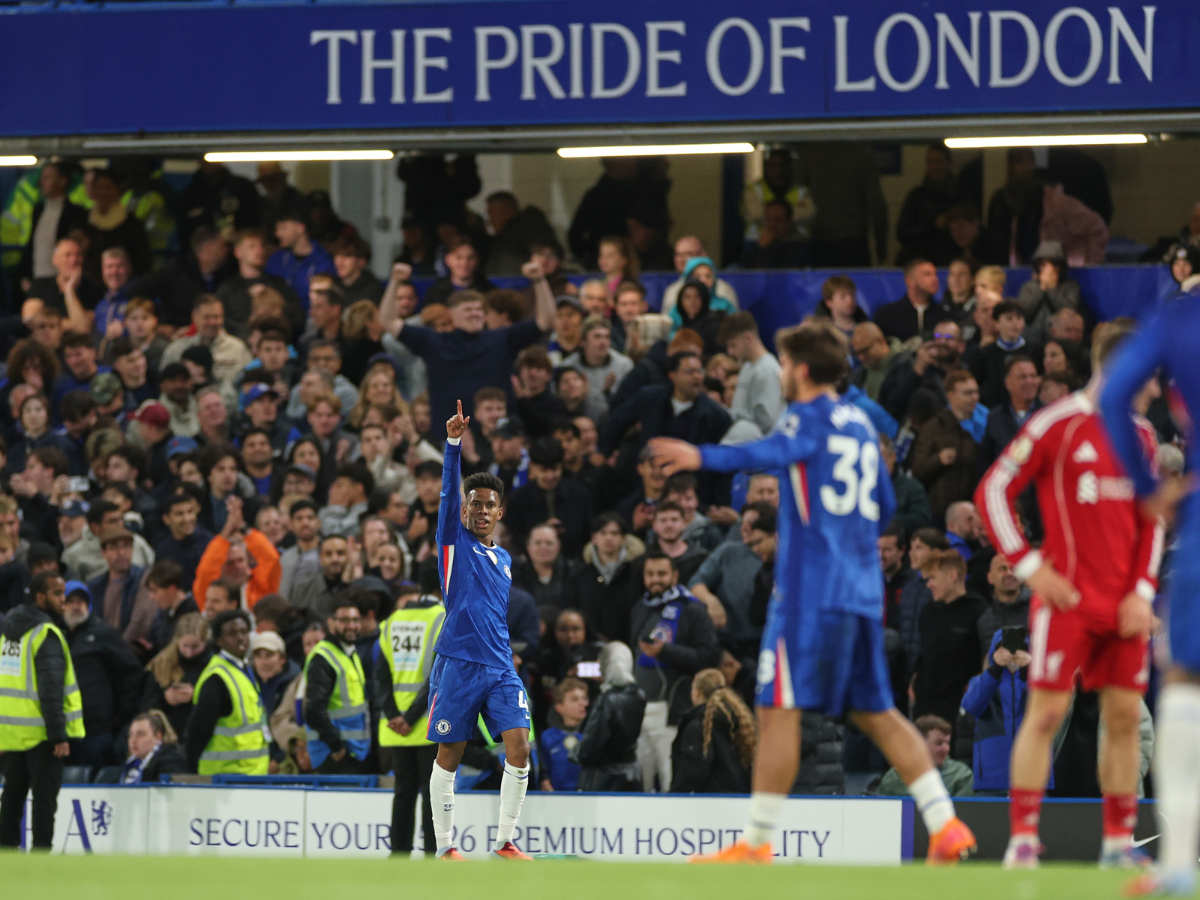 El Chelsea se lo ganó sobre el final al Liverpool