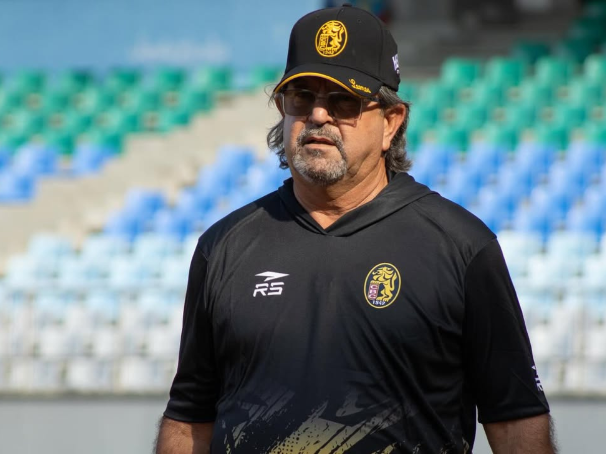 Mike Álvarez se hace cargo del pitcheo de Leones