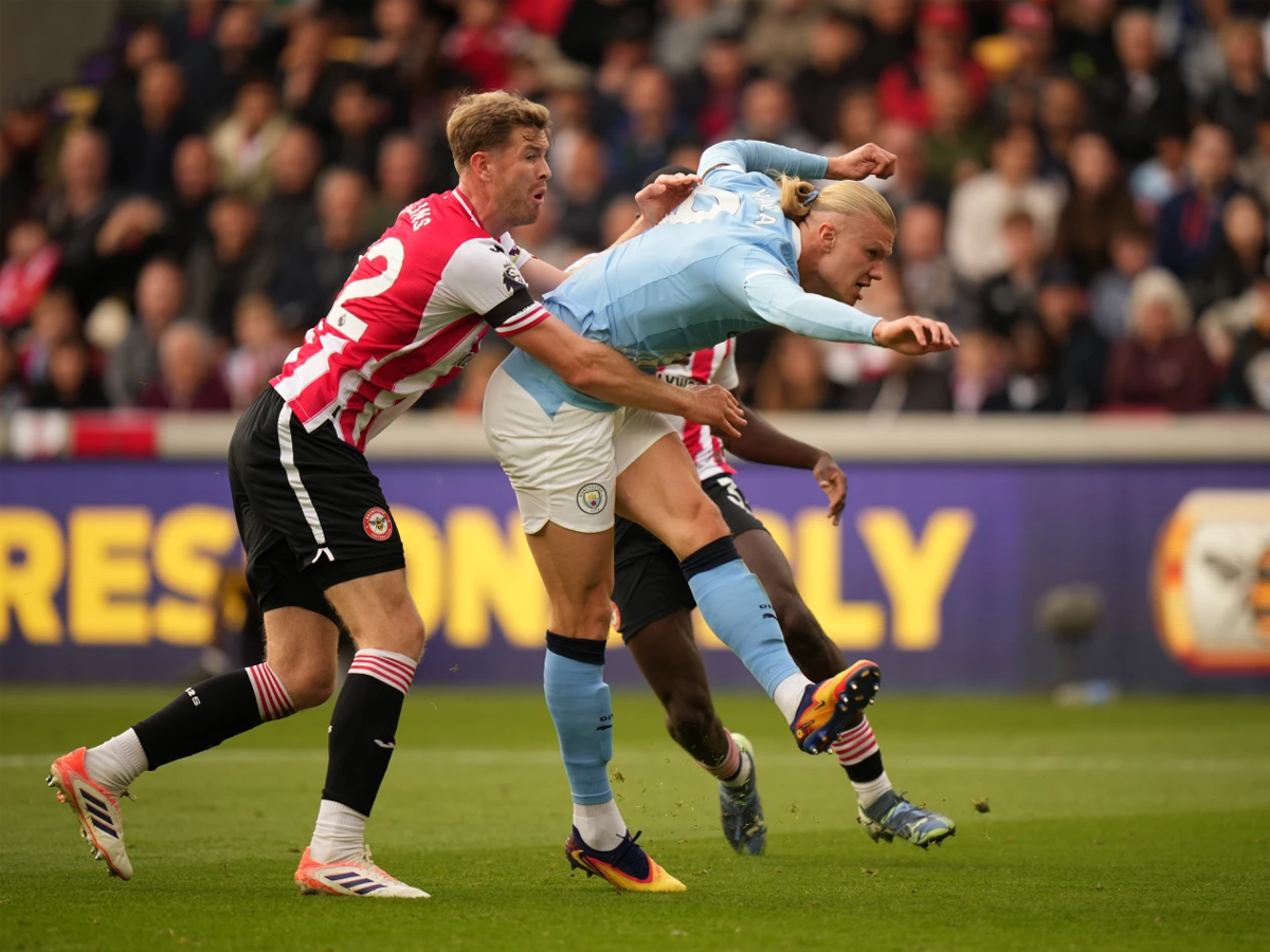 Haaland marca en victoria del City ante Brentford