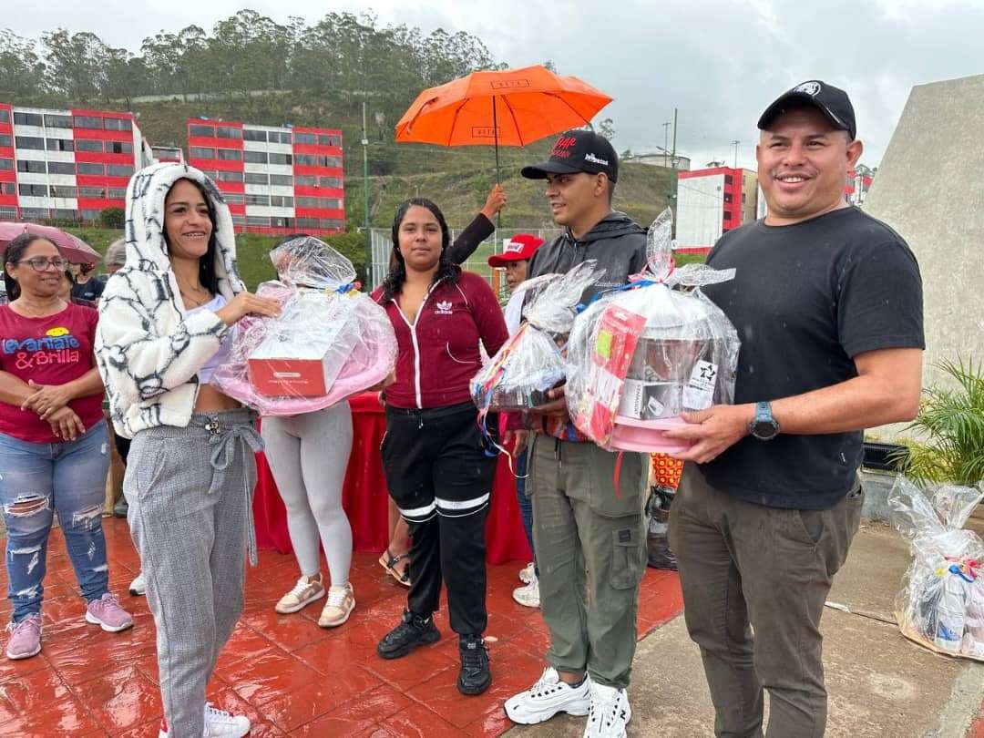 Impulsan emprendimientos juveniles en Los Teques