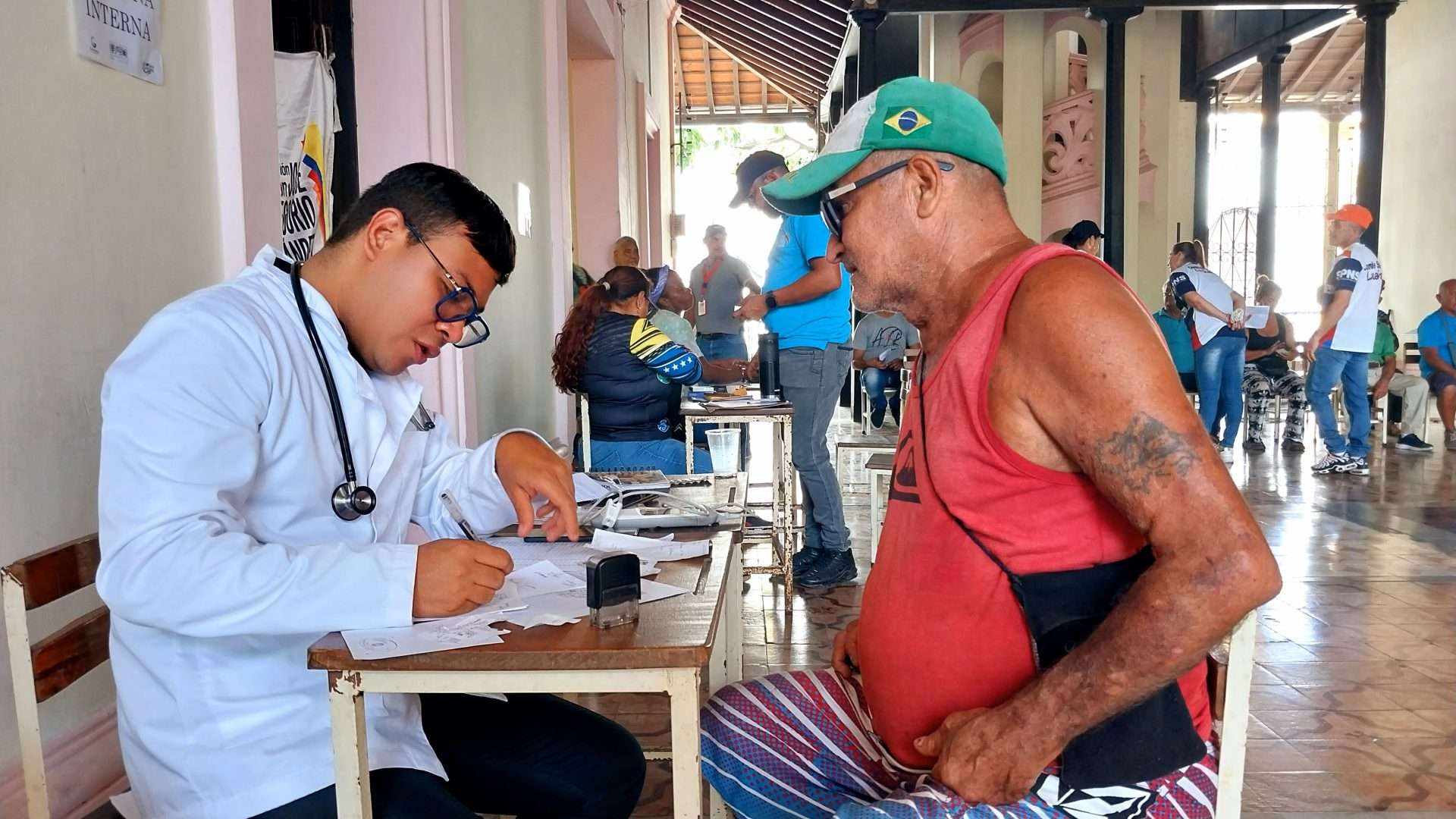 Más de dos mil cultores atendidos en La Guaira con jornadas integrales