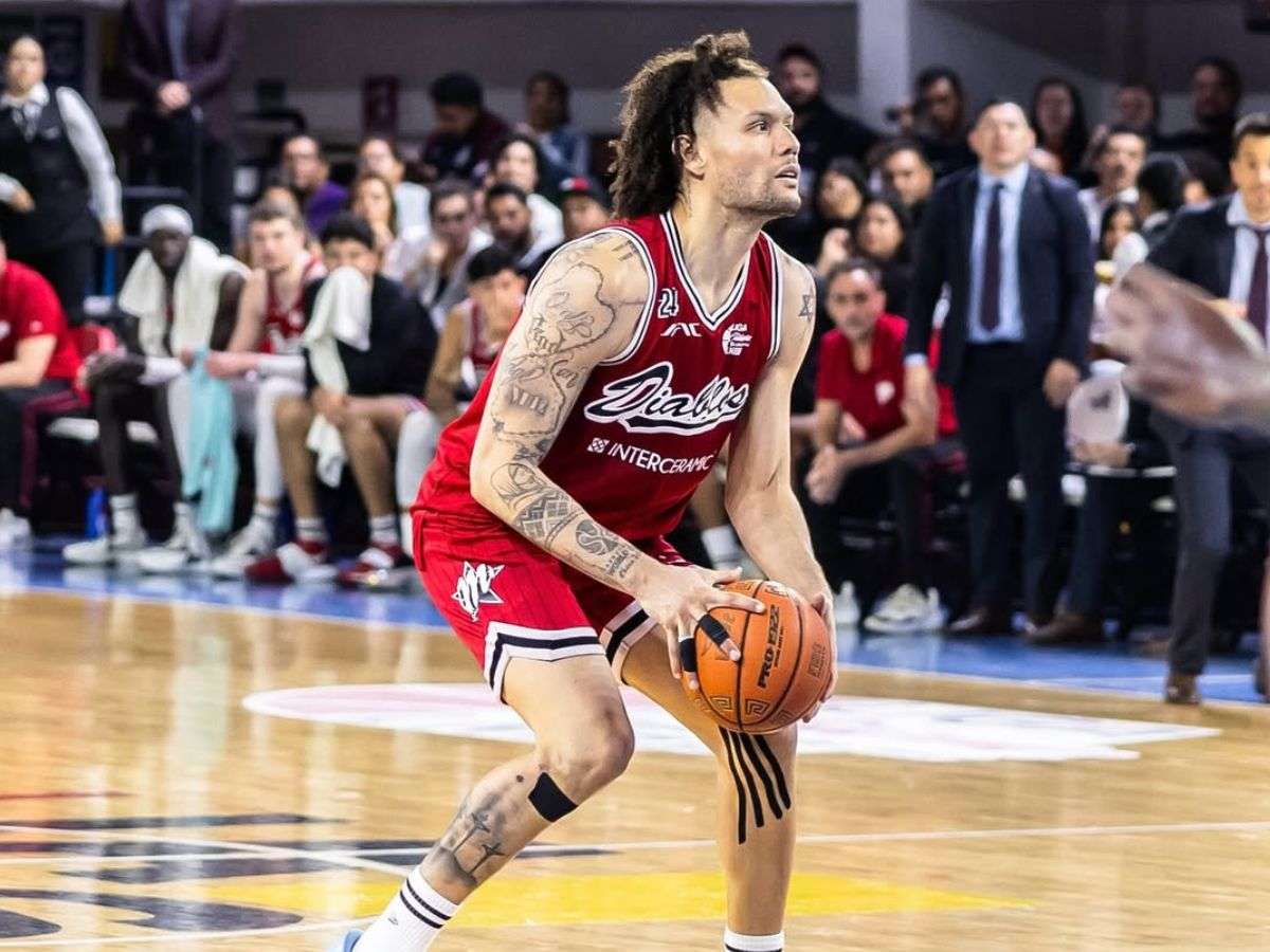 Michael Carrera vuelve a ser MVP en México