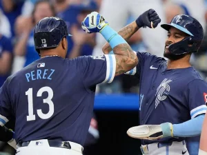 Salvador y Maikel, protagonistas en la victoria de KC