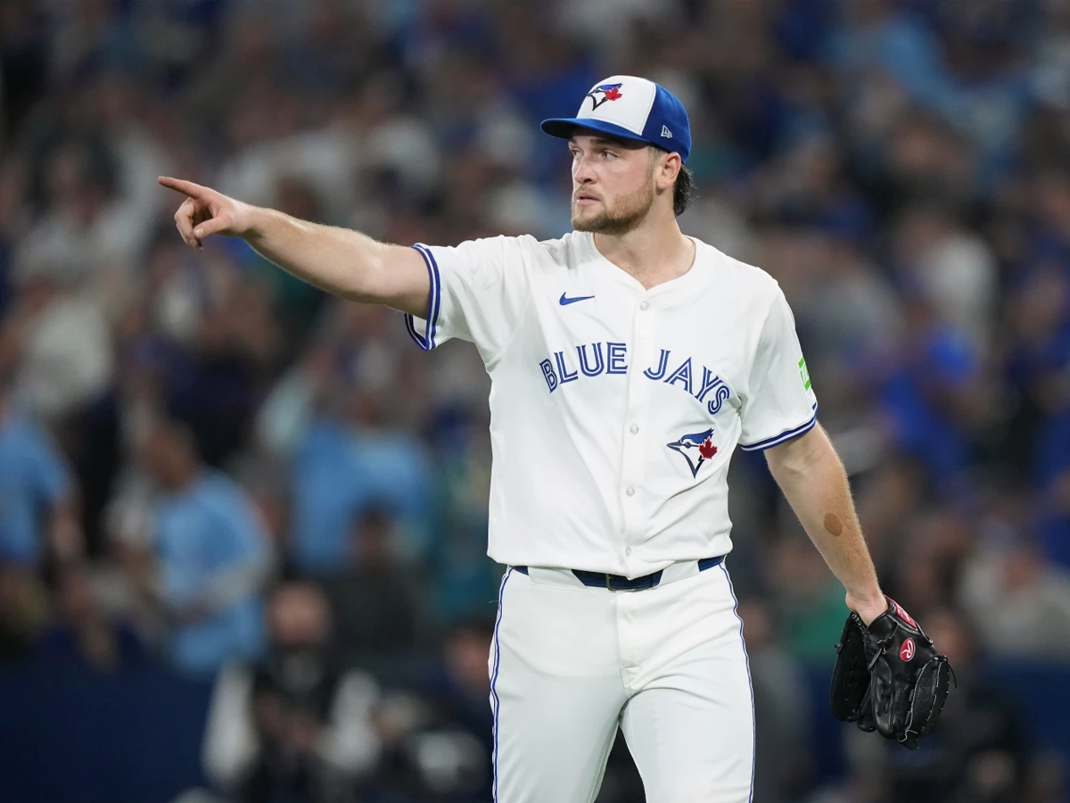 Yesavage consiguió tres dobles matanzas ante Seattle
