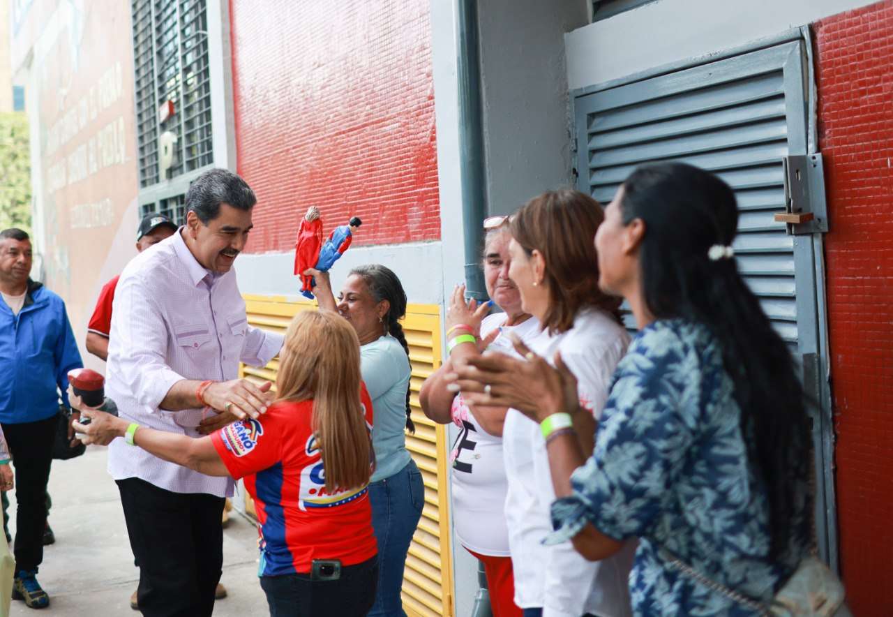 Inauguran Ciudad Emprendimiento en el urbanismo Oscar López Rivera