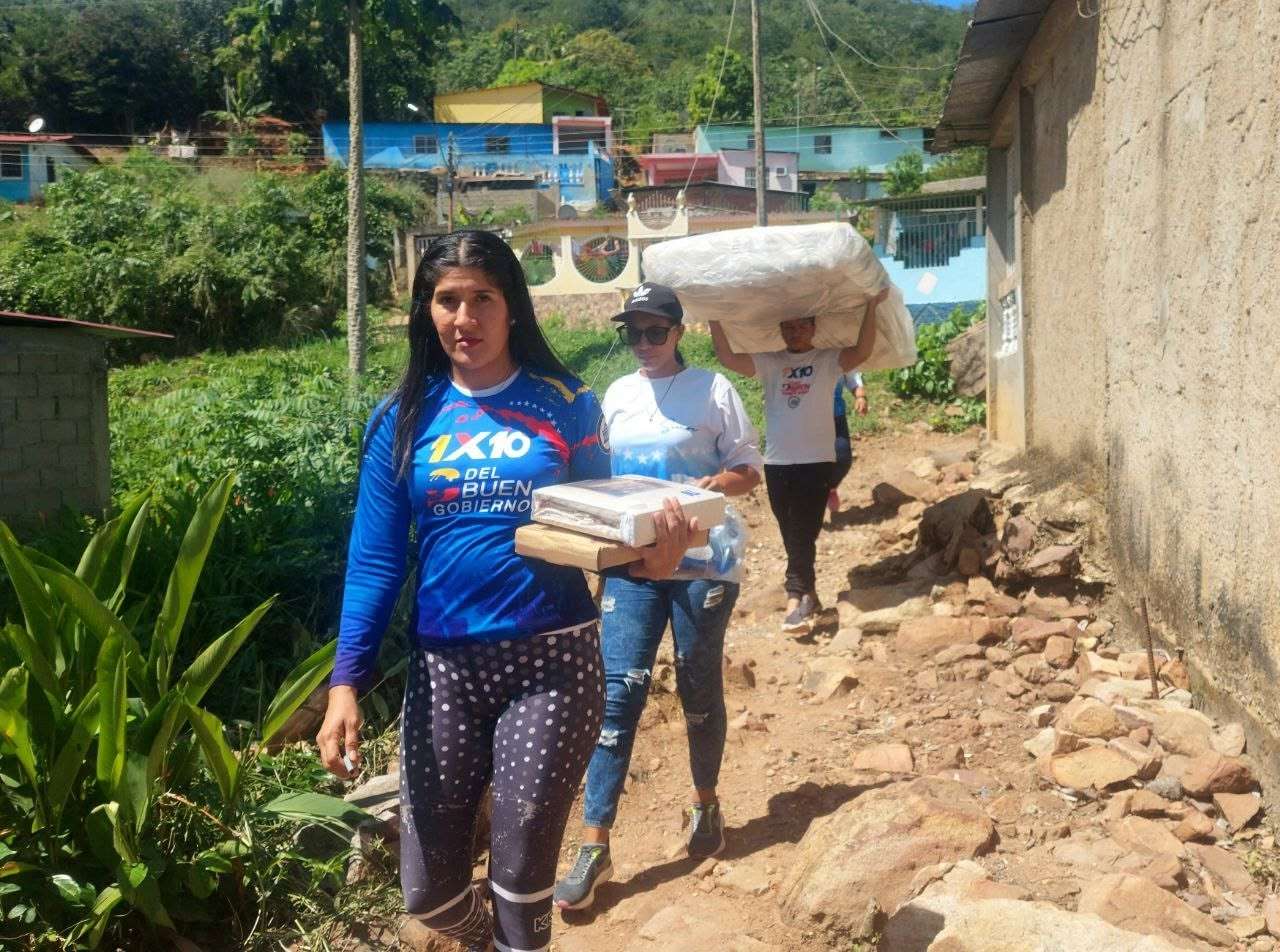 Atienden a familias afectadas por las lluvias en Cumaná