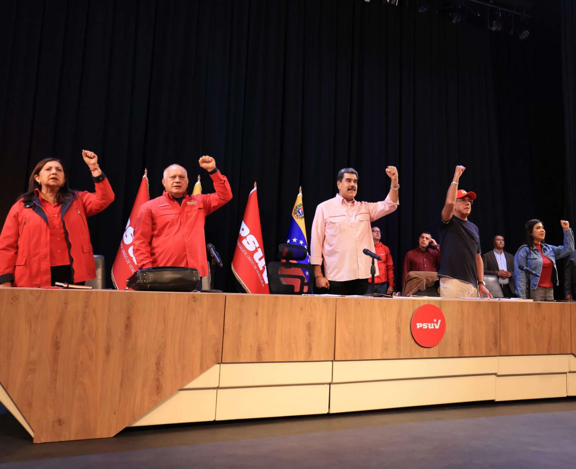 Maduro: si Venezuela fuera tocada sería una voz de pueblo unido en Latinoamérica