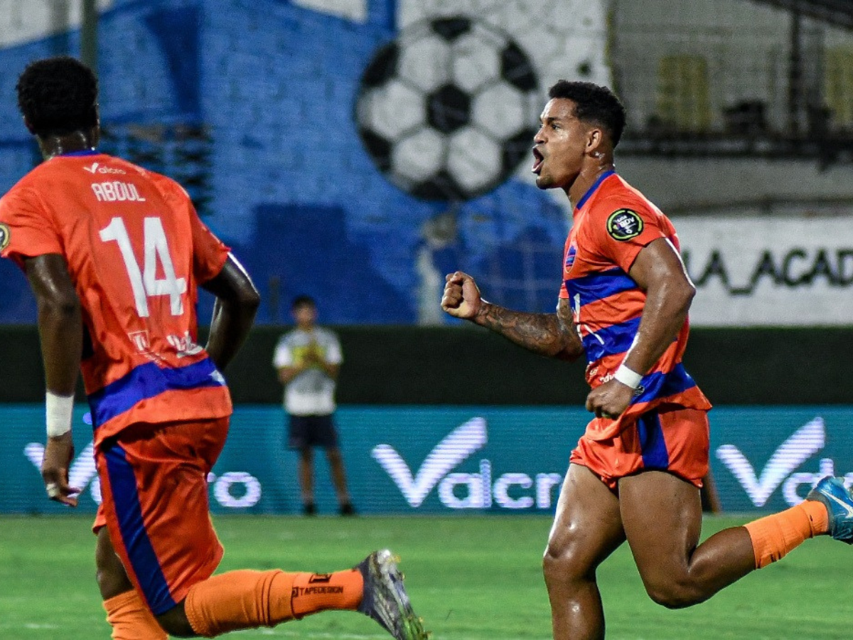 Academia Pto. Cabello tiene un pie en la final del Torneo Clausura