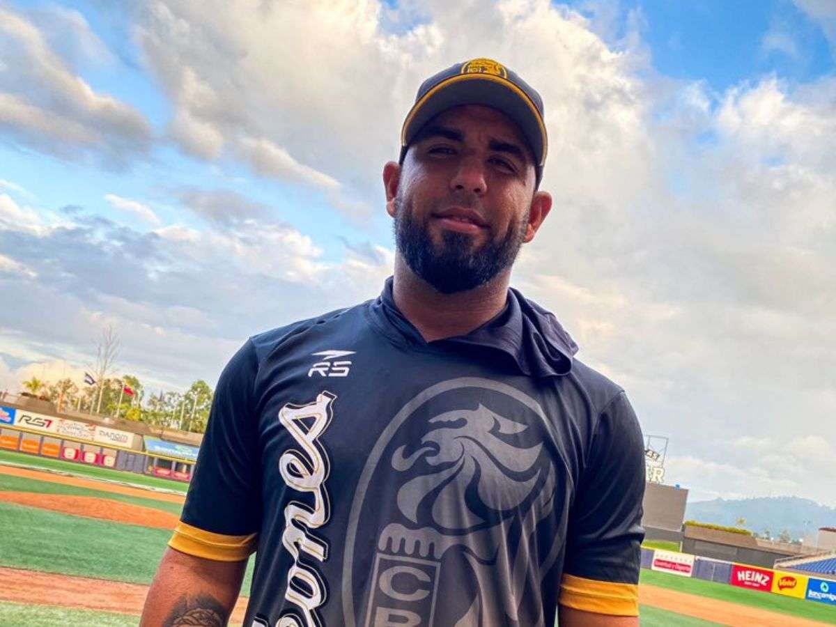 Magallanes y Caracas oficializaron el cambio de Anthony Vizcaya