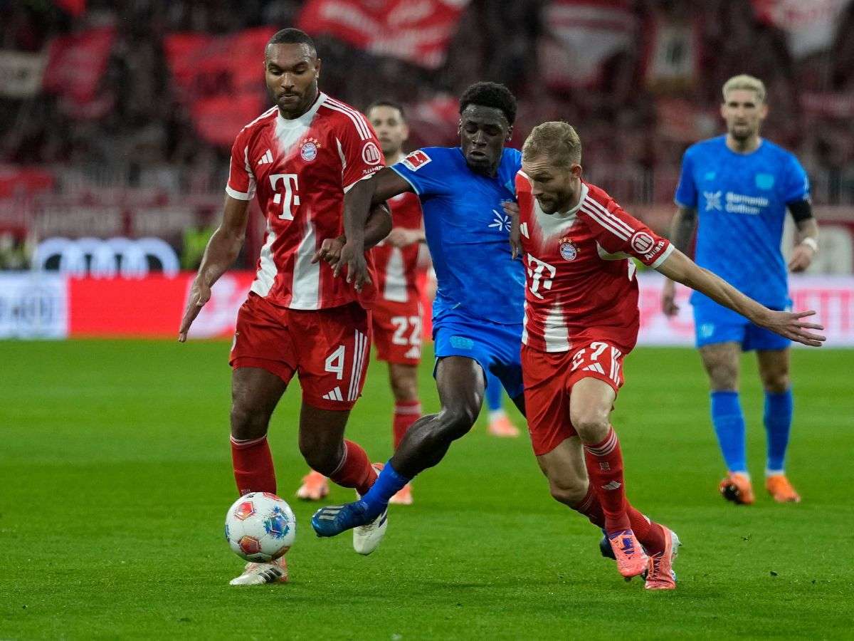 Bayern Múnich golea al Leverkusen para seguir líder