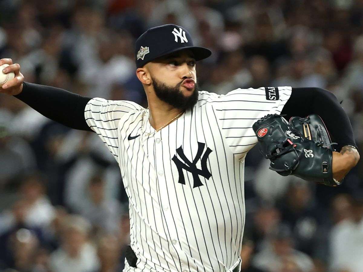 Los Yankees podrían traer de regreso a Devin Williams