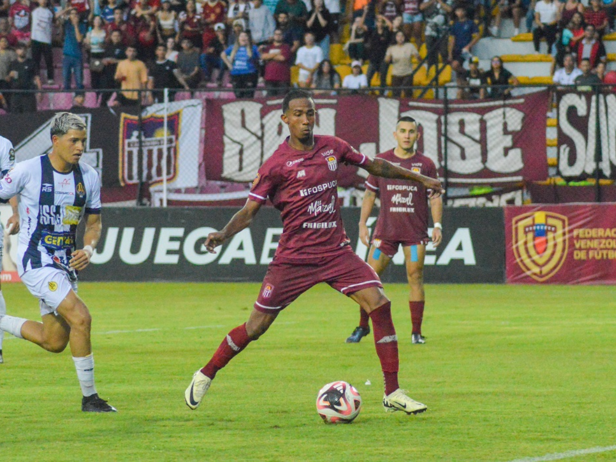 Gustavo Gonzáles no seguirá con Carabobo FC