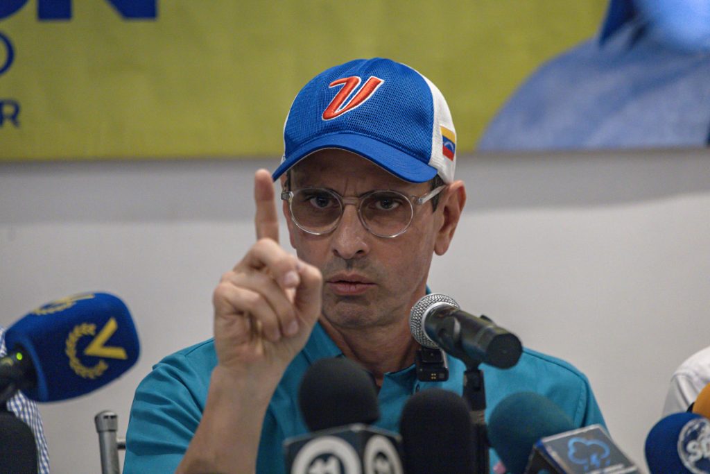 Henrique Capriles pide a los militares venezolanos evitar una guerra con EEUU