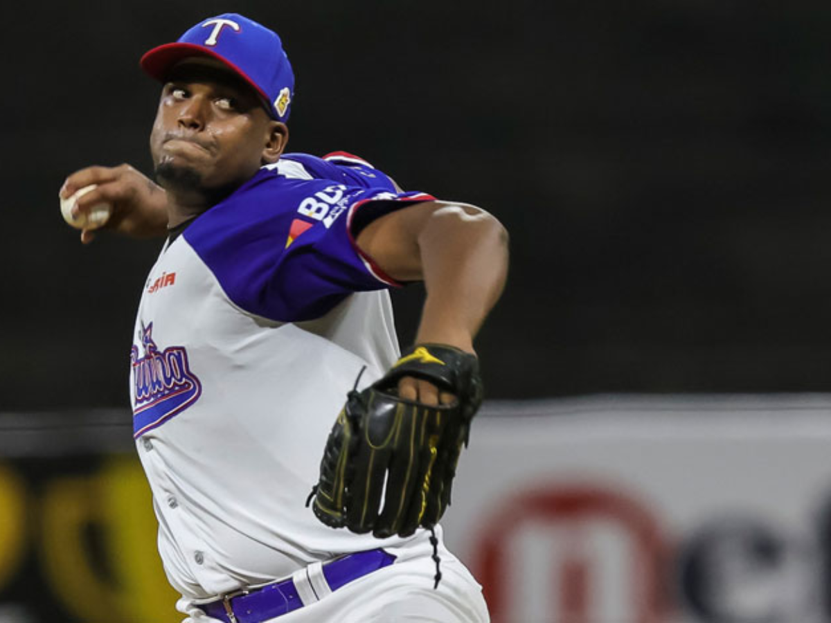 Dominicano Luis Peña es el rey de los ponches de la liga